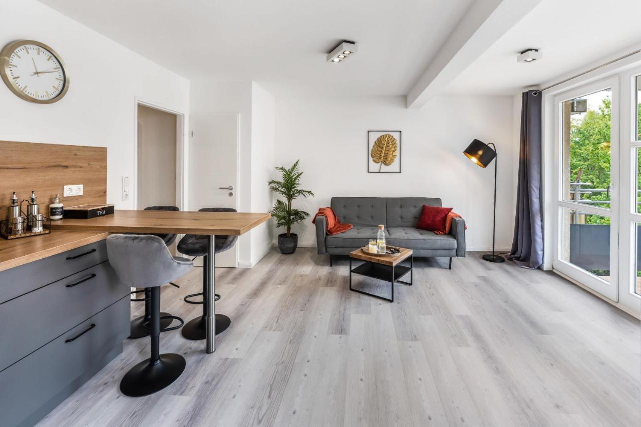 Cityoase Im Zentrum Mit 24-7 Self Check-In, Wlan & Smart Tv Кил Екстериор снимка
